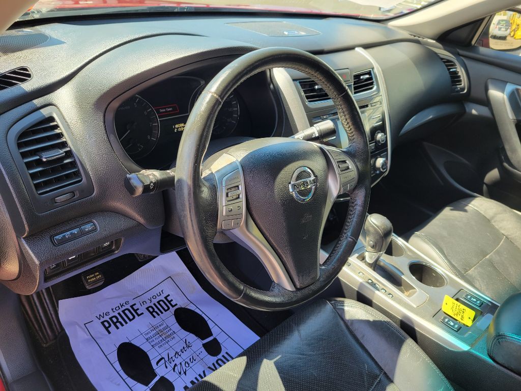 2015 Nissan Altima Image 15