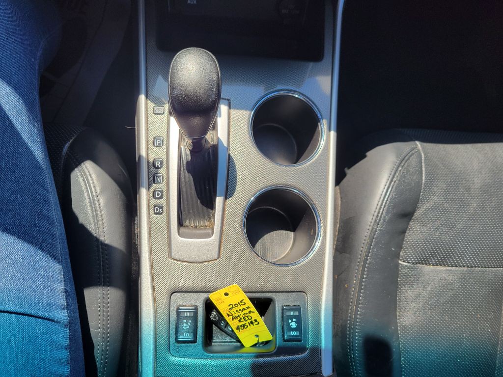 2015 Nissan Altima Image 25