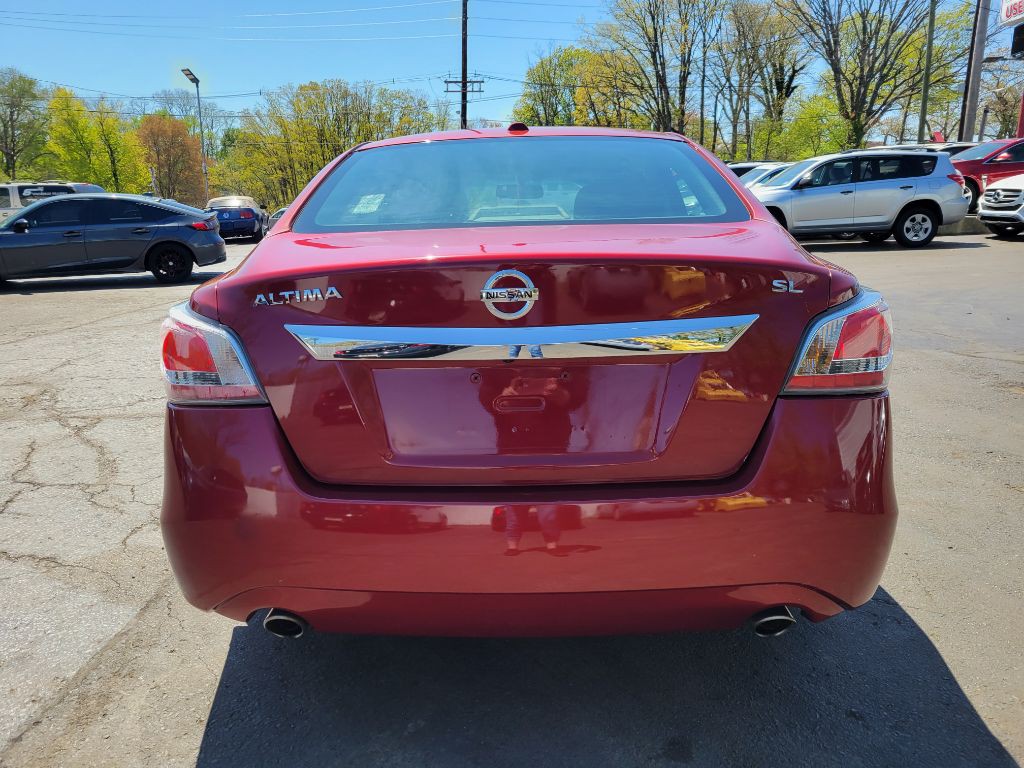 2015 Nissan Altima Image 2