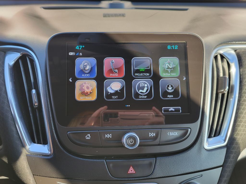 2017 Chevrolet Malibu Image 19