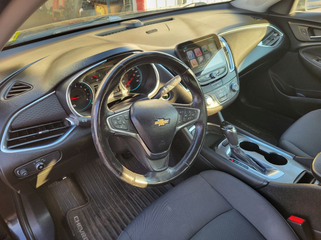 2017 Chevrolet Malibu Image 39