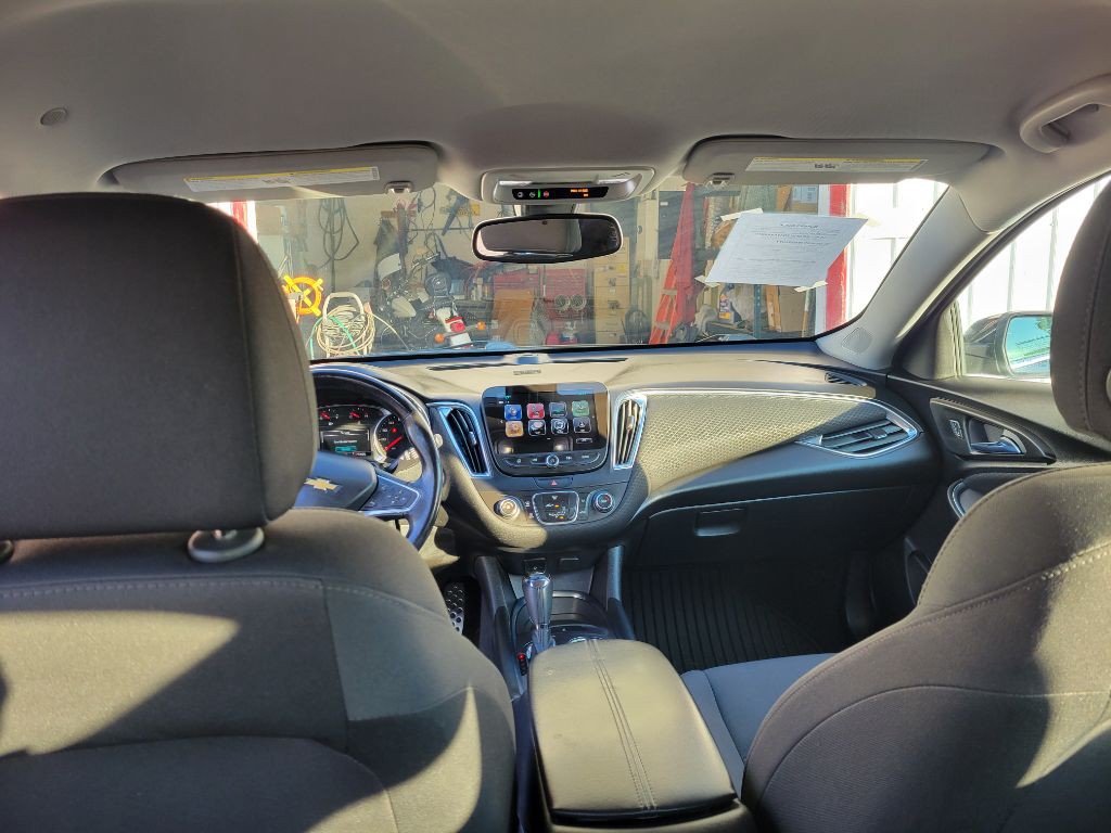 2017 Chevrolet Malibu Image 42