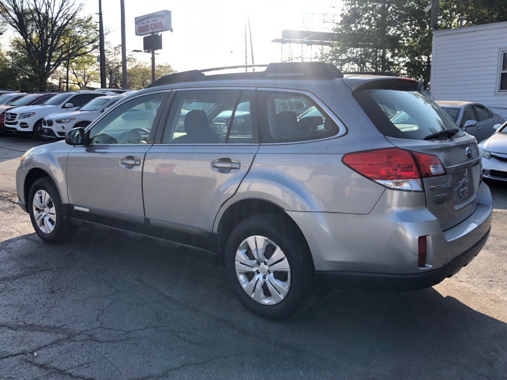 2011 Subaru Outback Image 5