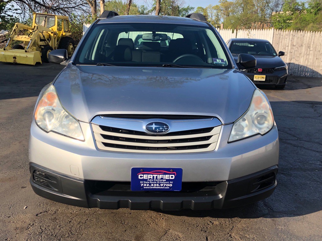 2011 Subaru Outback Image 11