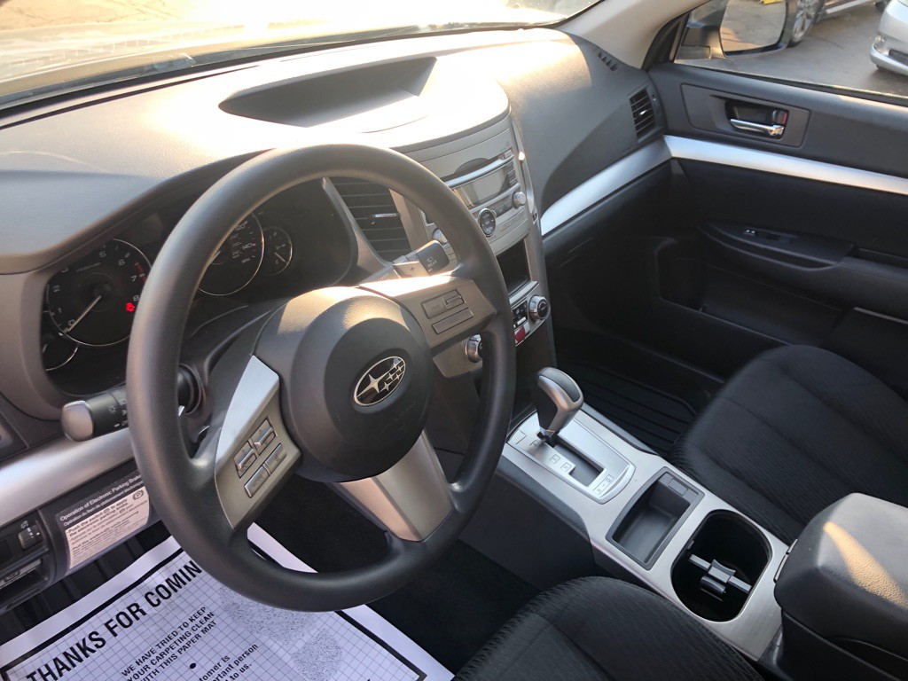 2011 Subaru Outback Image 14