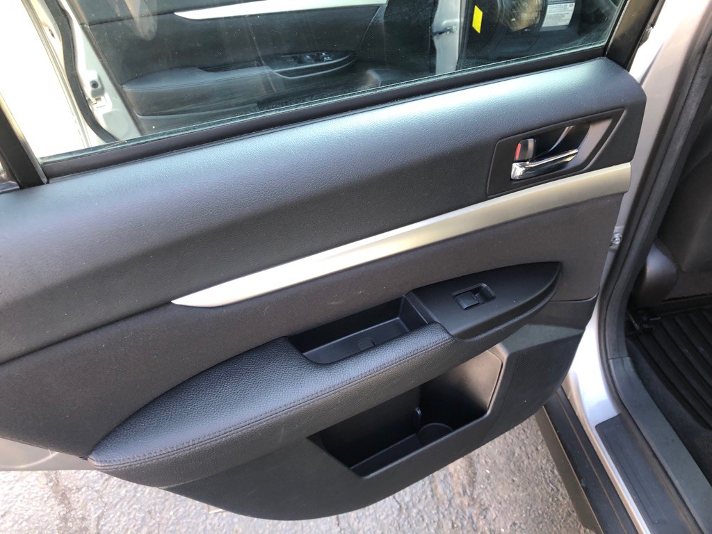 2011 Subaru Outback Image 21