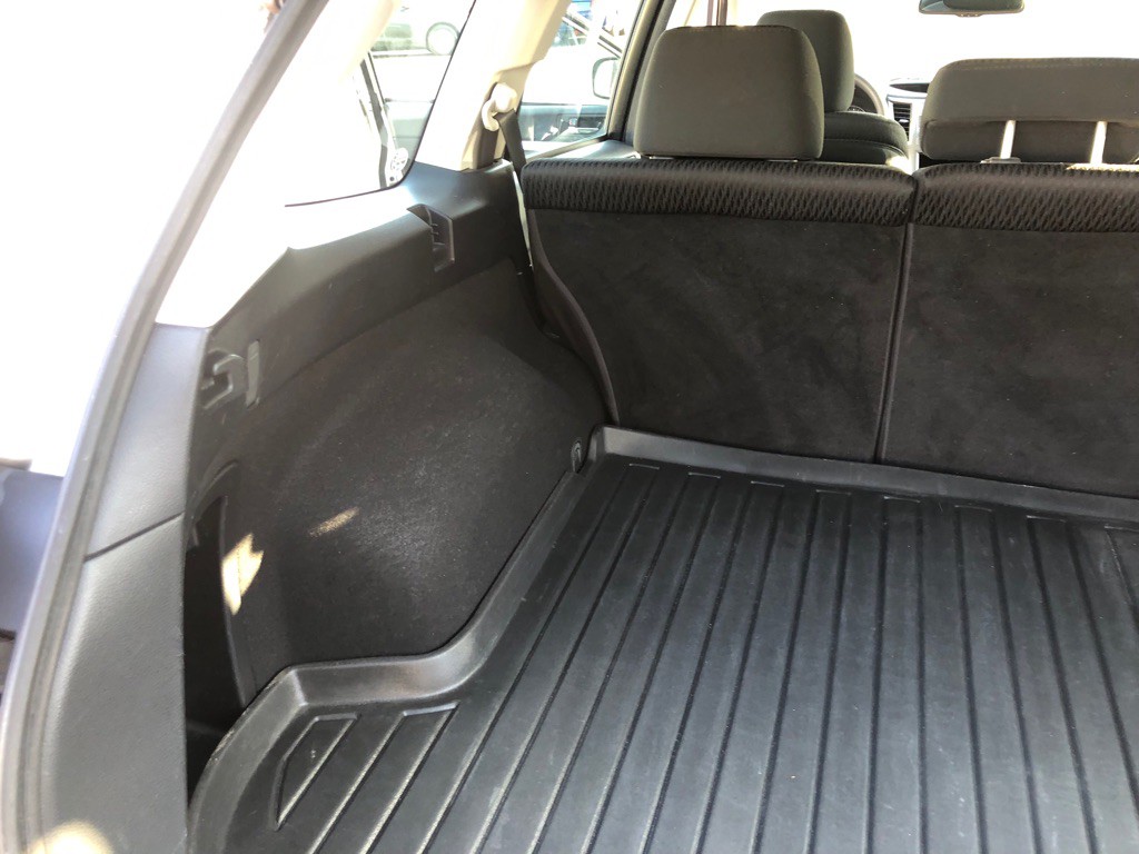 2011 Subaru Outback Image 24