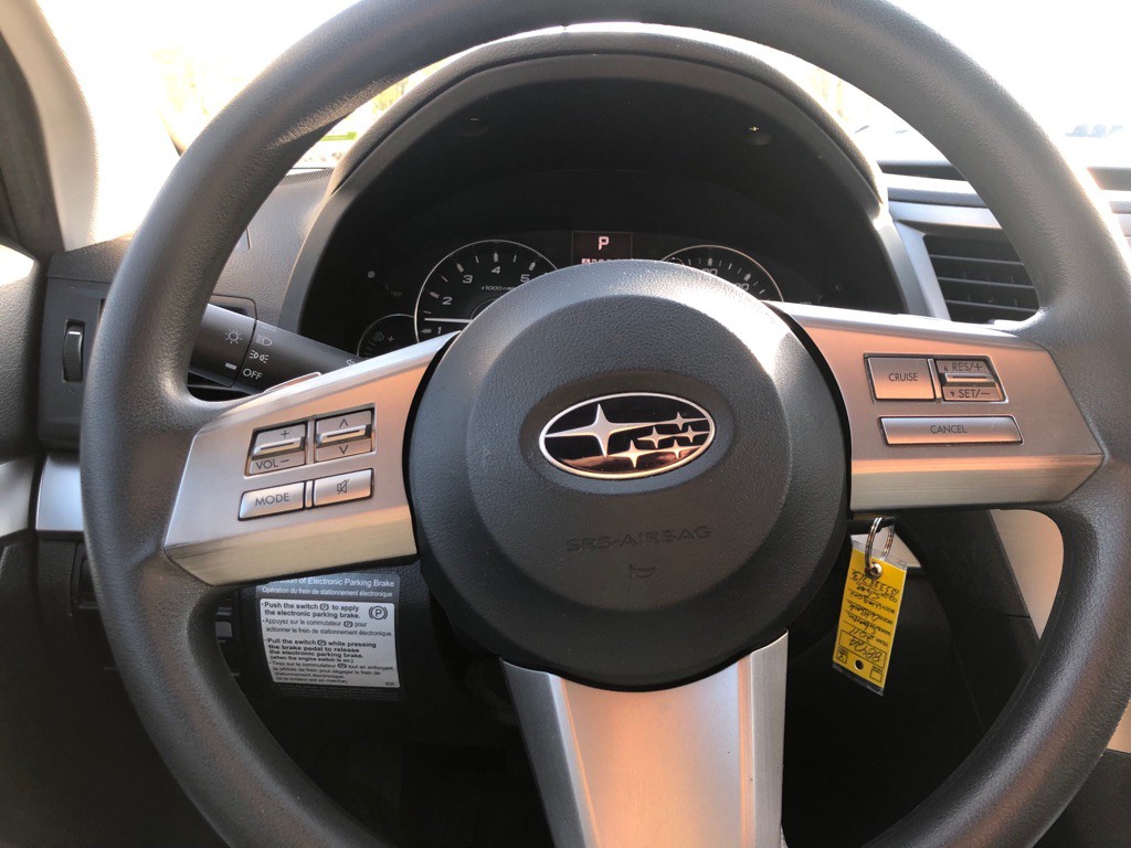 2011 Subaru Outback Image 33