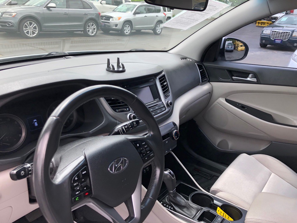 2016 Hyundai Tucson Image 20
