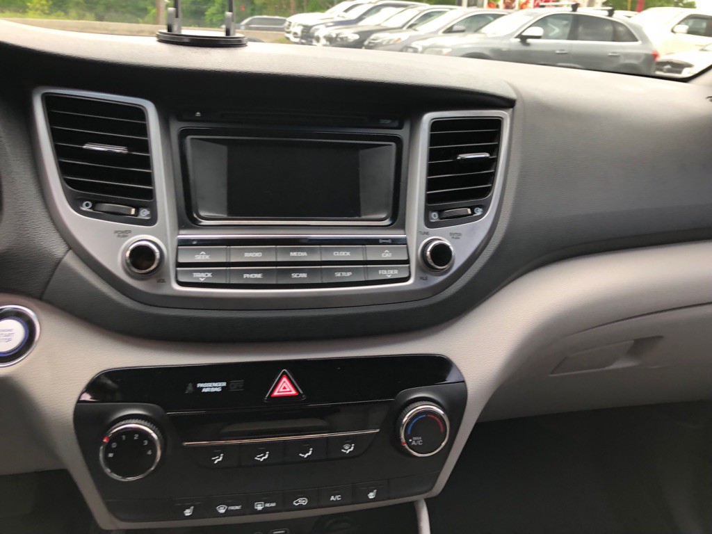 2016 Hyundai Tucson Image 30