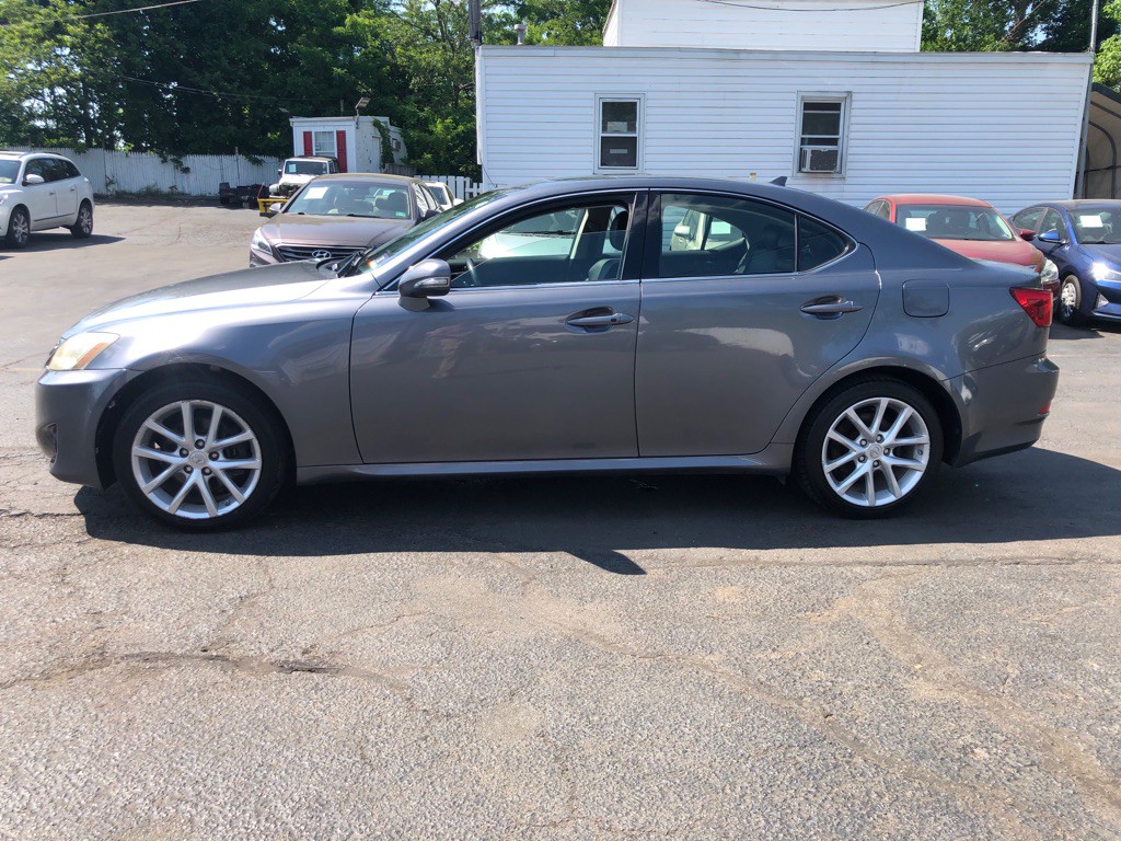 2012 Lexus IS Image 3