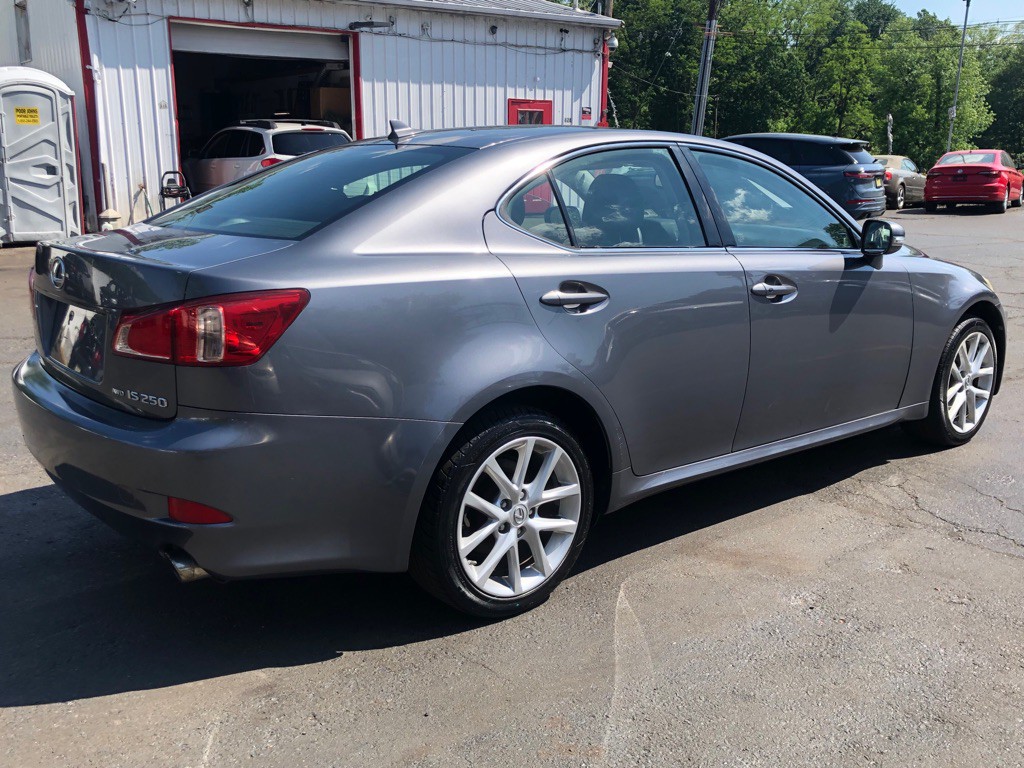 2012 Lexus IS Image 6