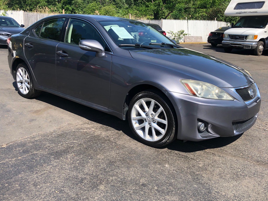2012 Lexus IS Image 8
