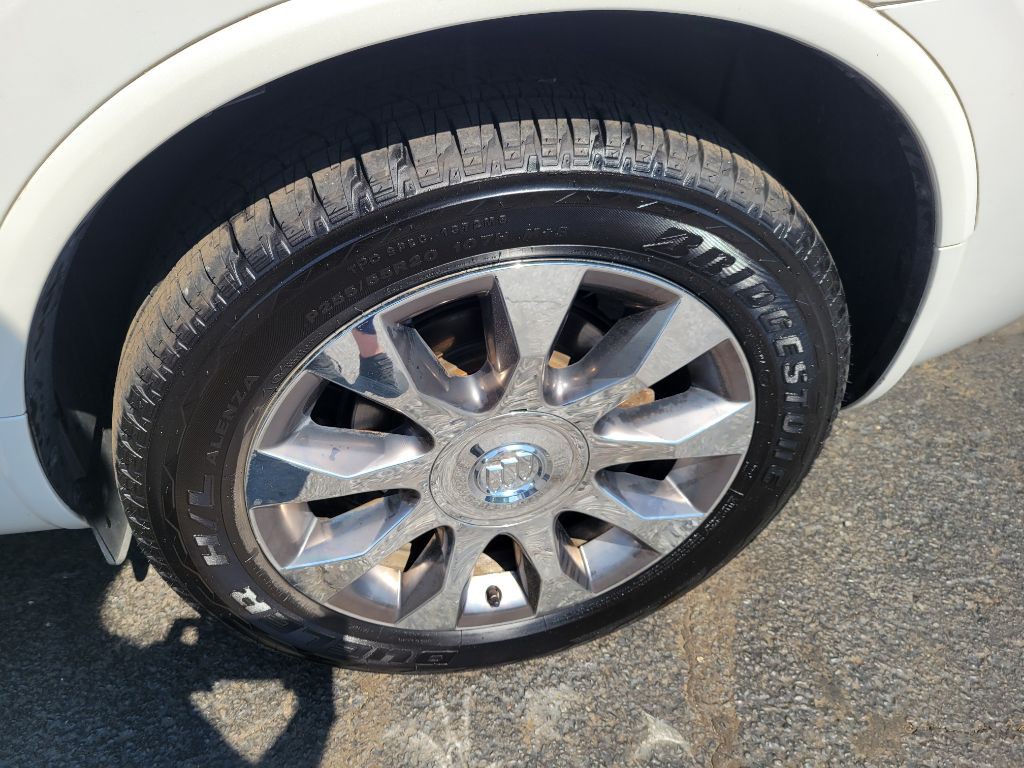 2017 Buick Enclave Image 15