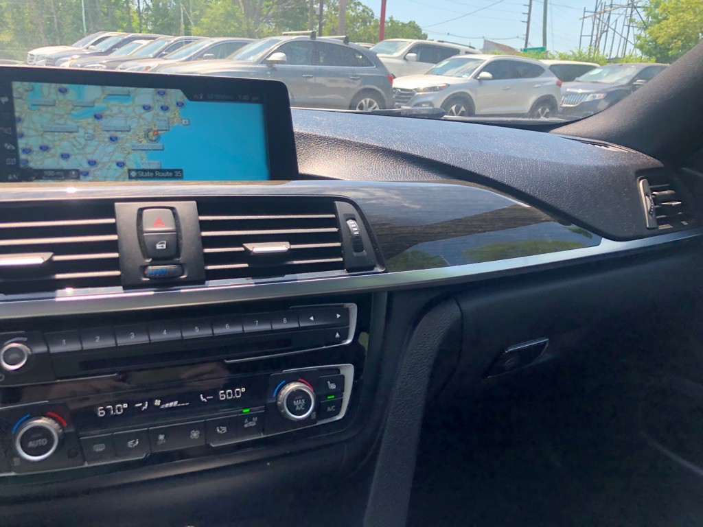2017 BMW 4 Series Image 27