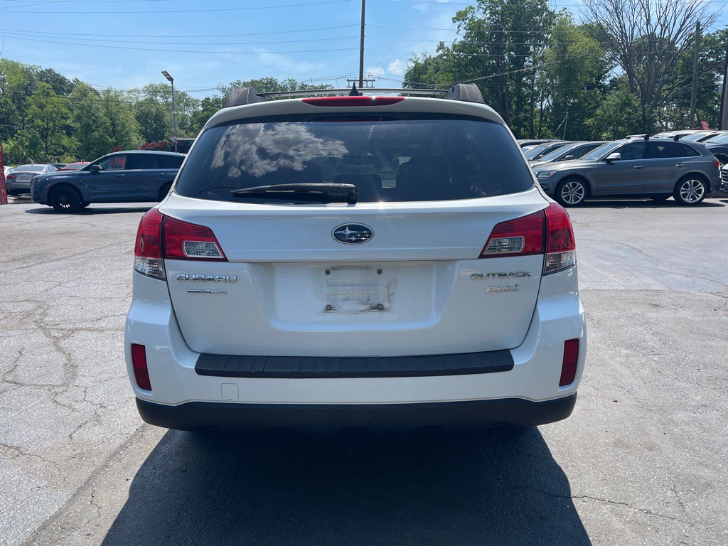2014 Subaru Outback Image 4