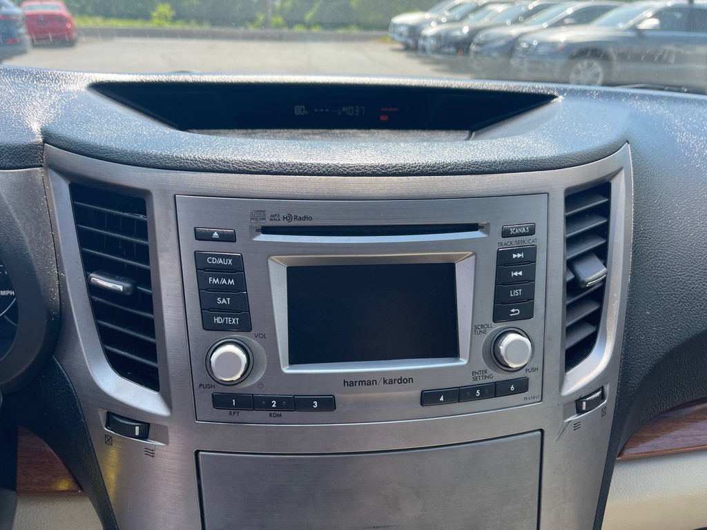 2014 Subaru Outback Image 21