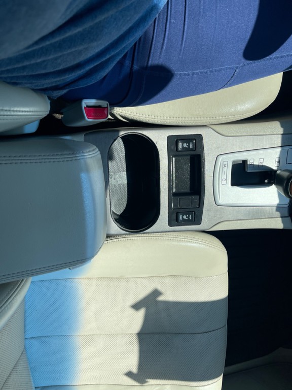 2014 Subaru Outback Image 24