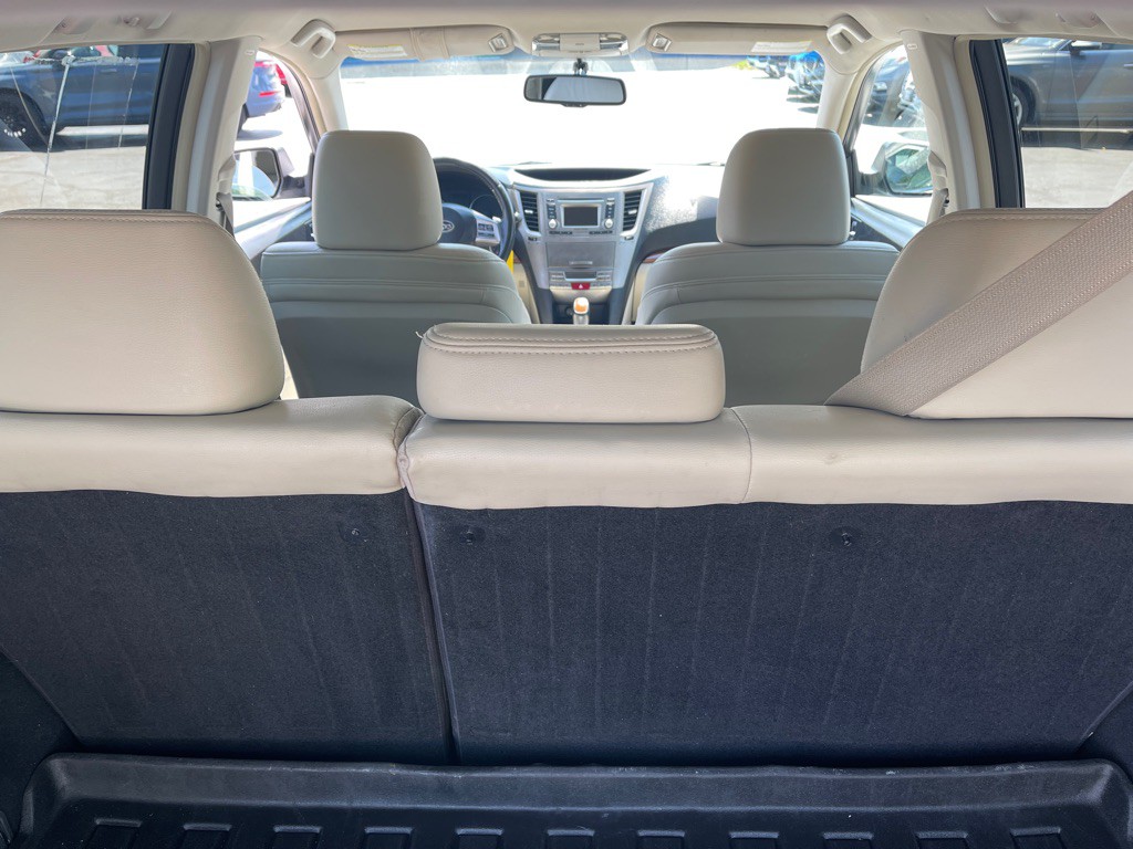 2014 Subaru Outback Image 27