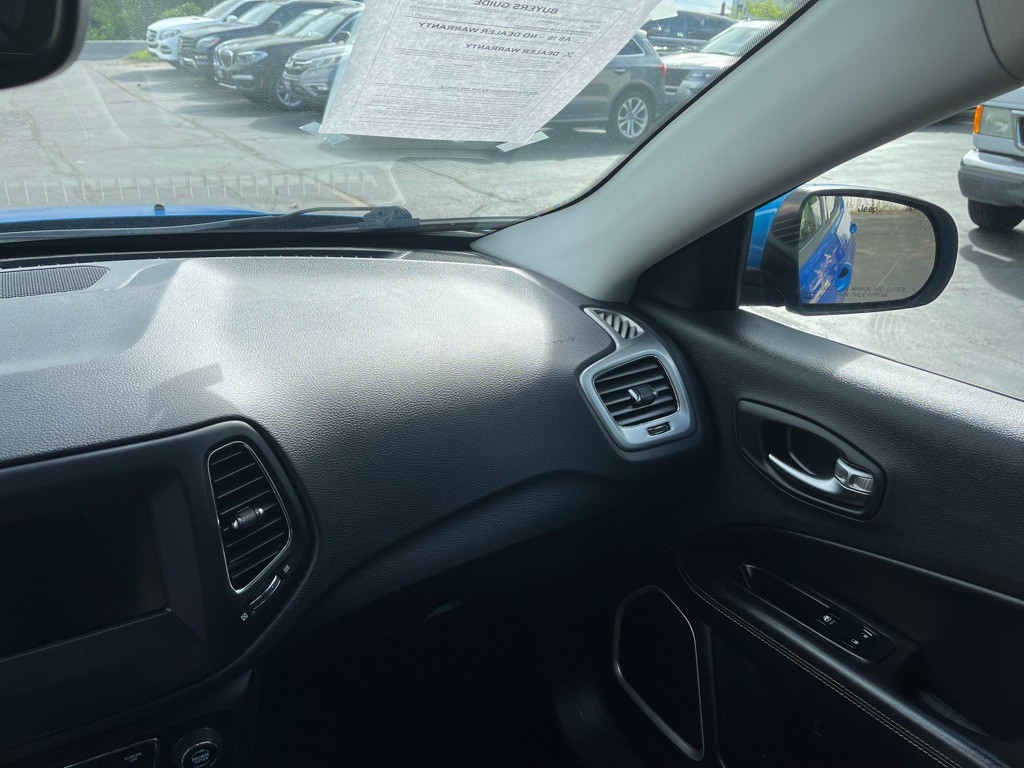 2019 Jeep Compass Image 18