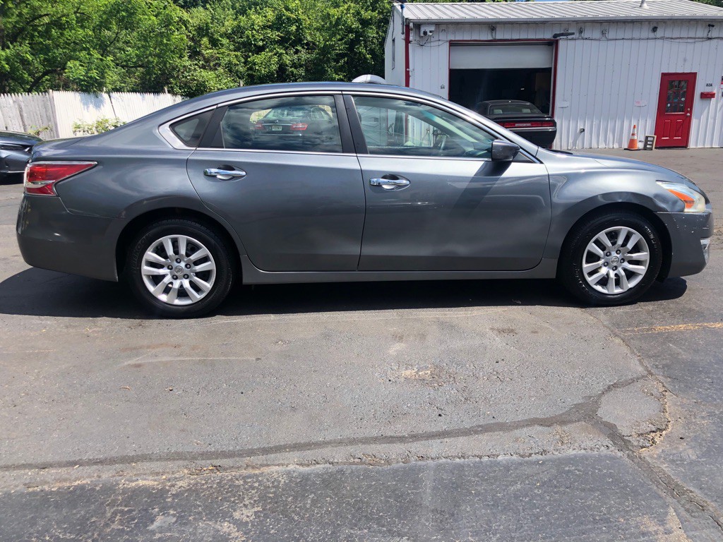 2014 Nissan Altima Image 7