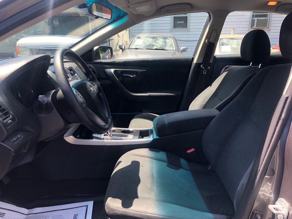 2014 Nissan Altima Image 9