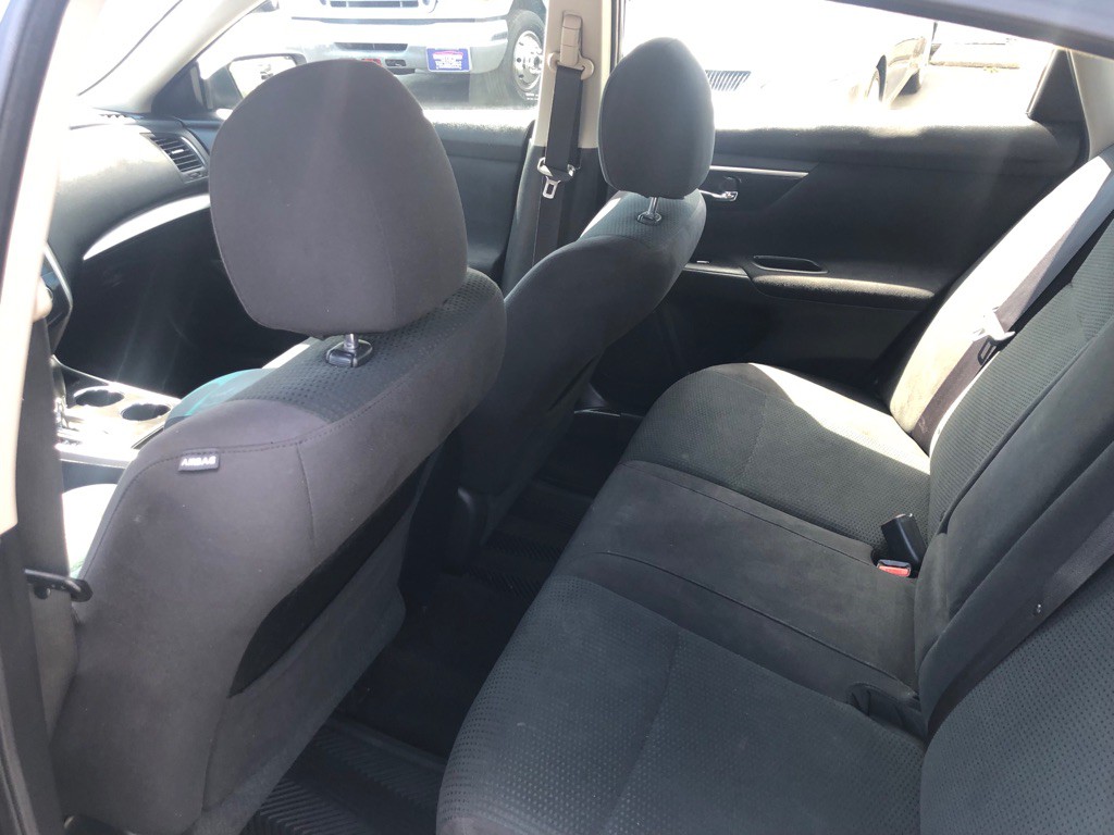 2014 Nissan Altima Image 17