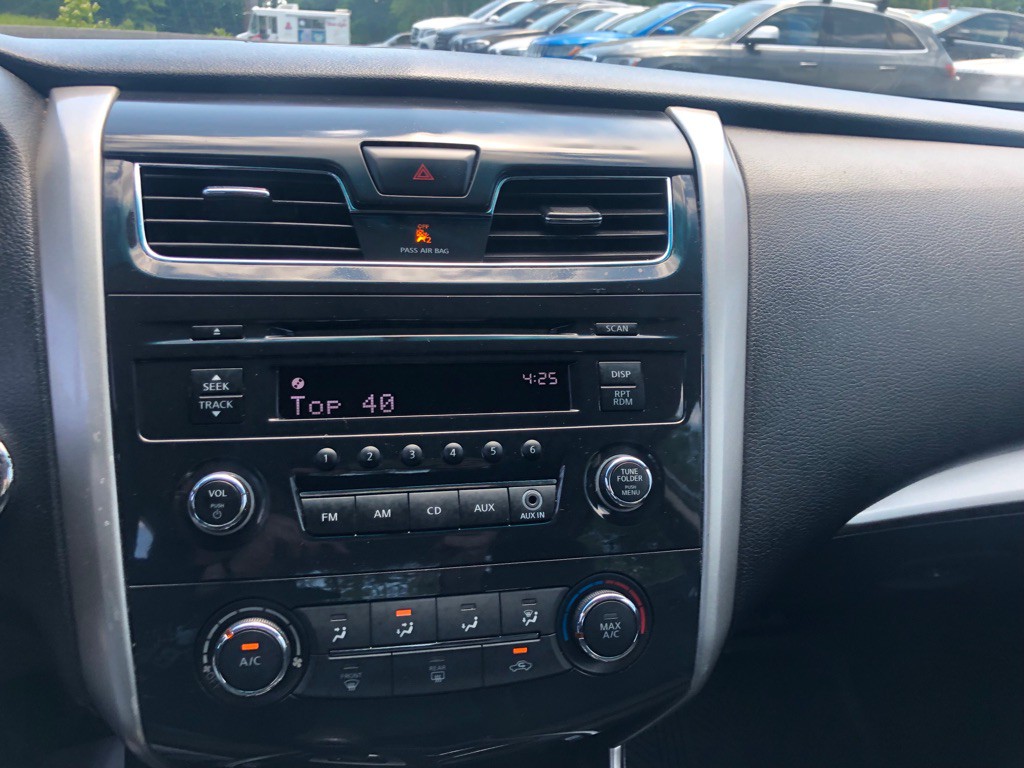 2014 Nissan Altima Image 24