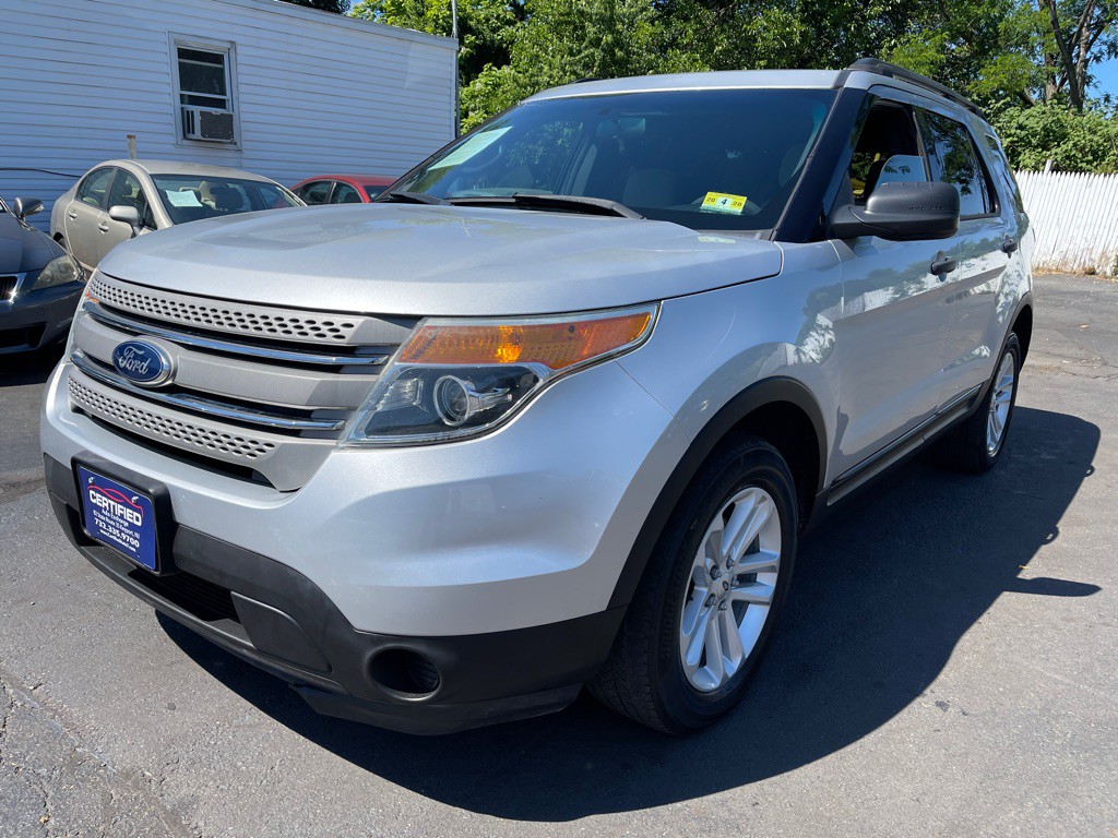 2015 Ford Explorer Image 1