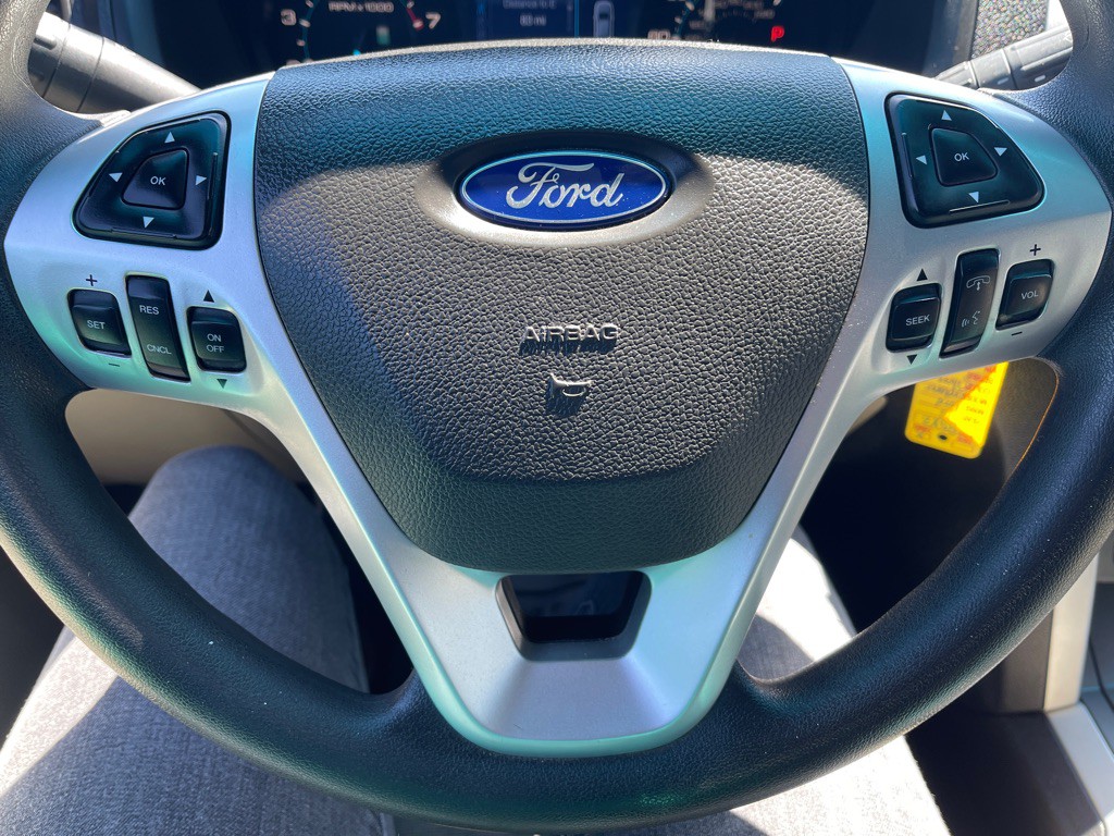 2015 Ford Explorer Image 17