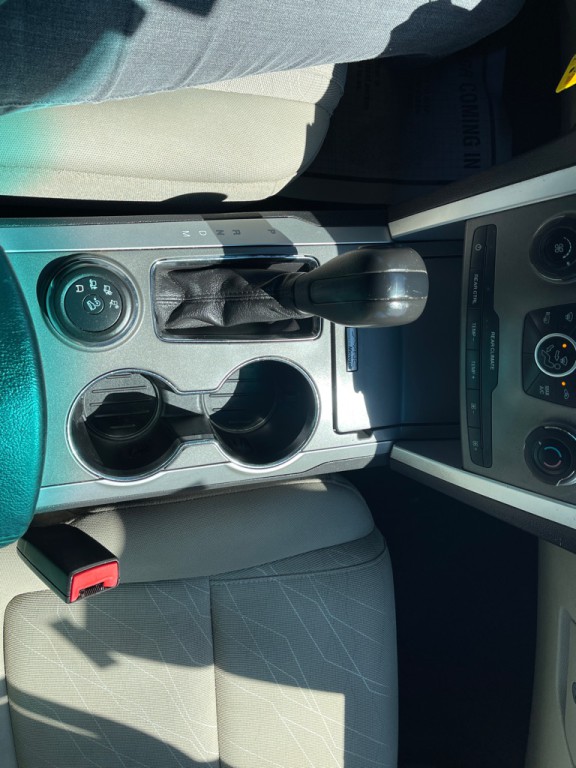 2015 Ford Explorer Image 21
