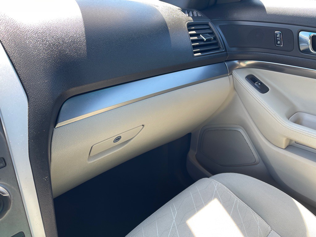 2015 Ford Explorer Image 23