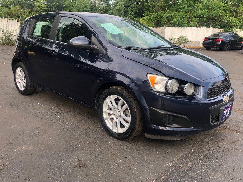 2015 Chevrolet Sonic Image 8