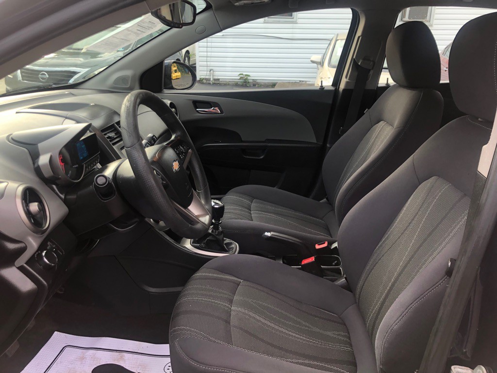 2015 Chevrolet Sonic Image 10