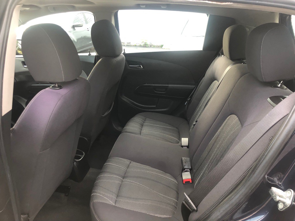 2015 Chevrolet Sonic Image 17