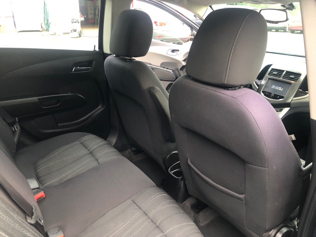 2015 Chevrolet Sonic Image 25