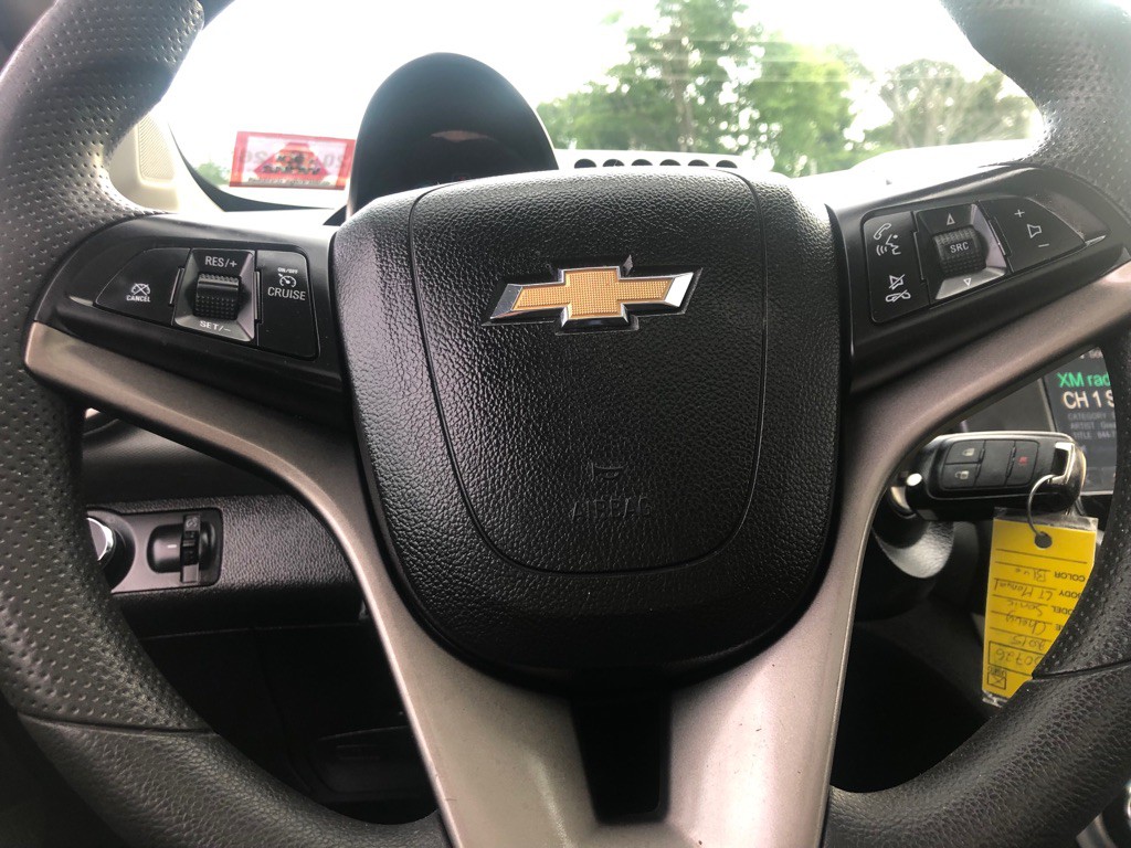 2015 Chevrolet Sonic Image 31