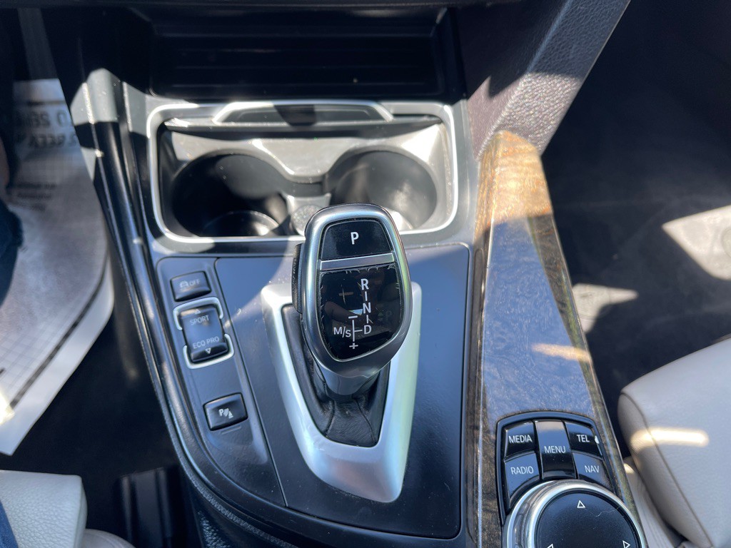 2016 BMW 4 Series Image 23