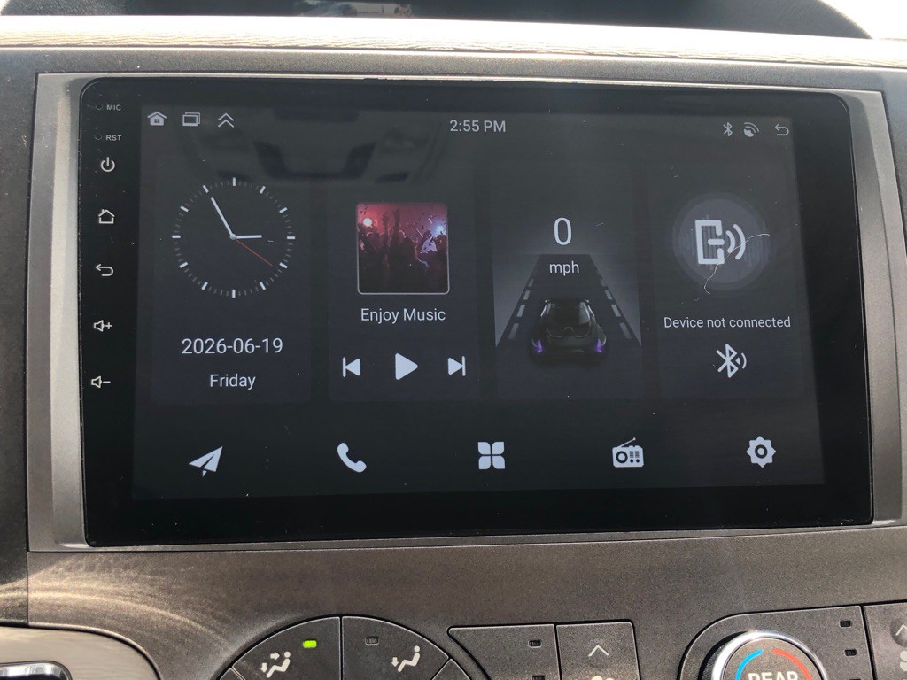 2011 Toyota Sienna Image 36