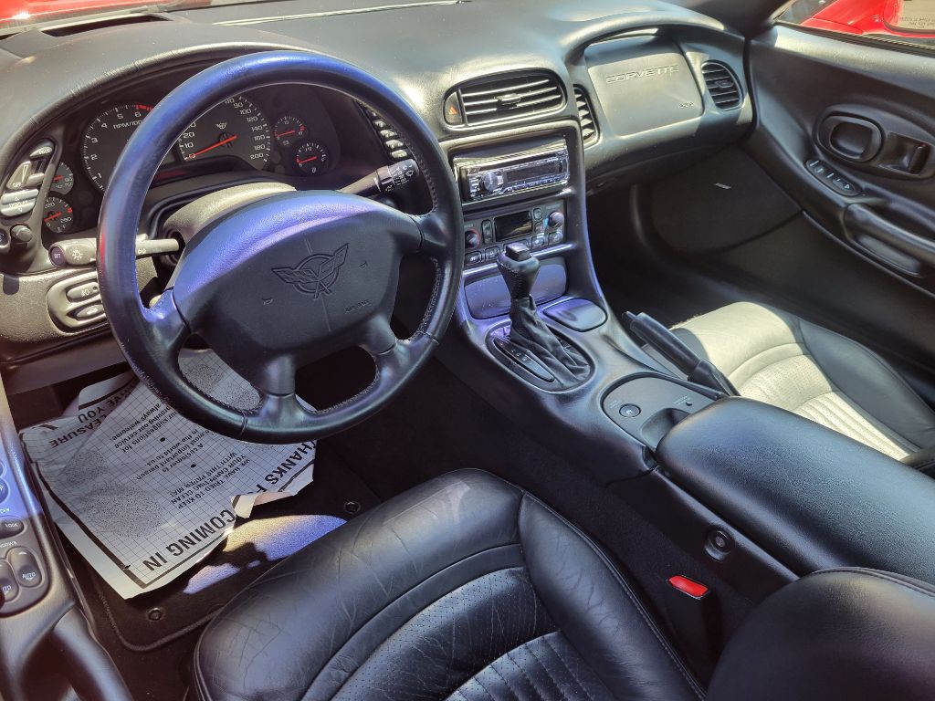 2002 Chevrolet Corvette Image 2