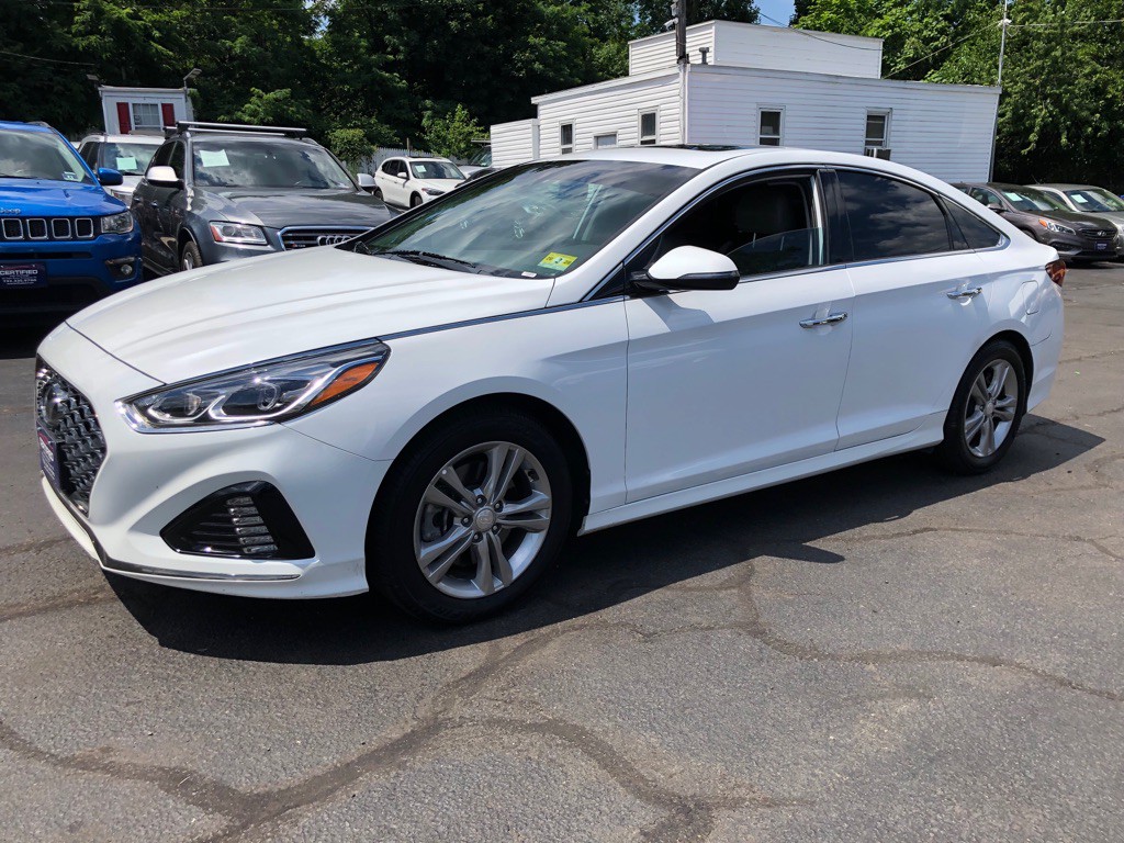 2019 Hyundai Sonata Image 2