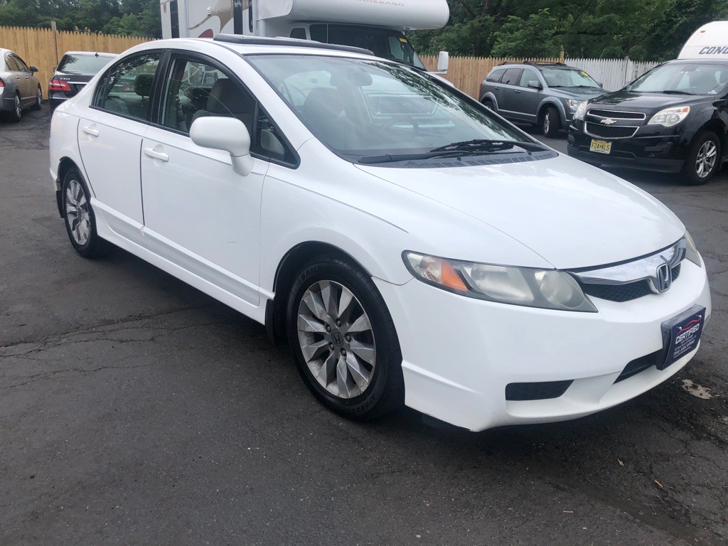 2011 Honda Civic Image 8