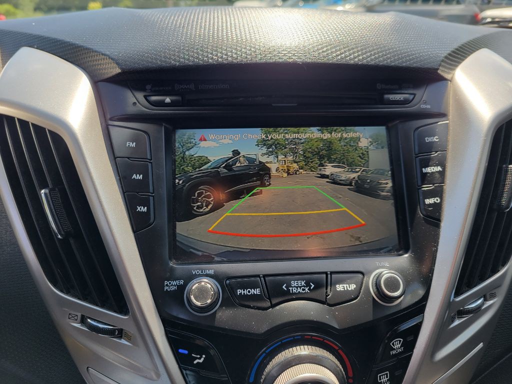 2016 Hyundai Veloster Image 22