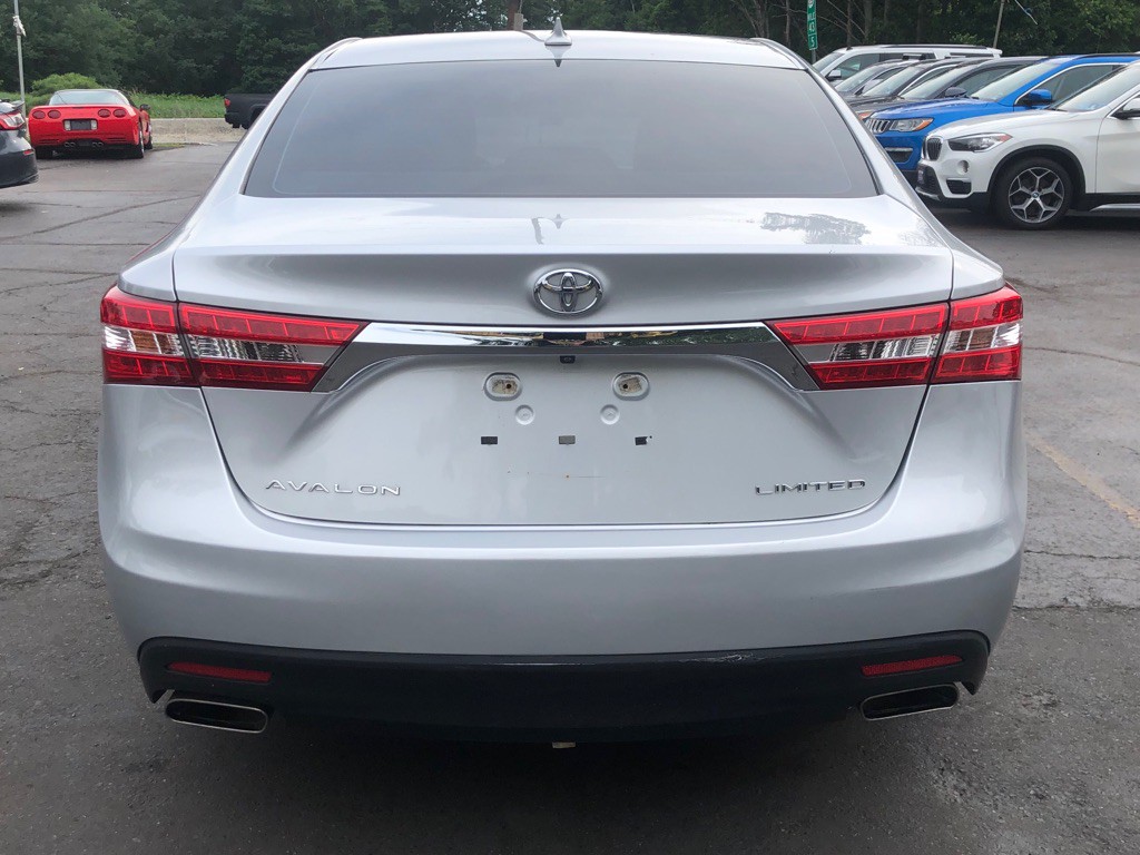 2013 Toyota Avalon Image 5