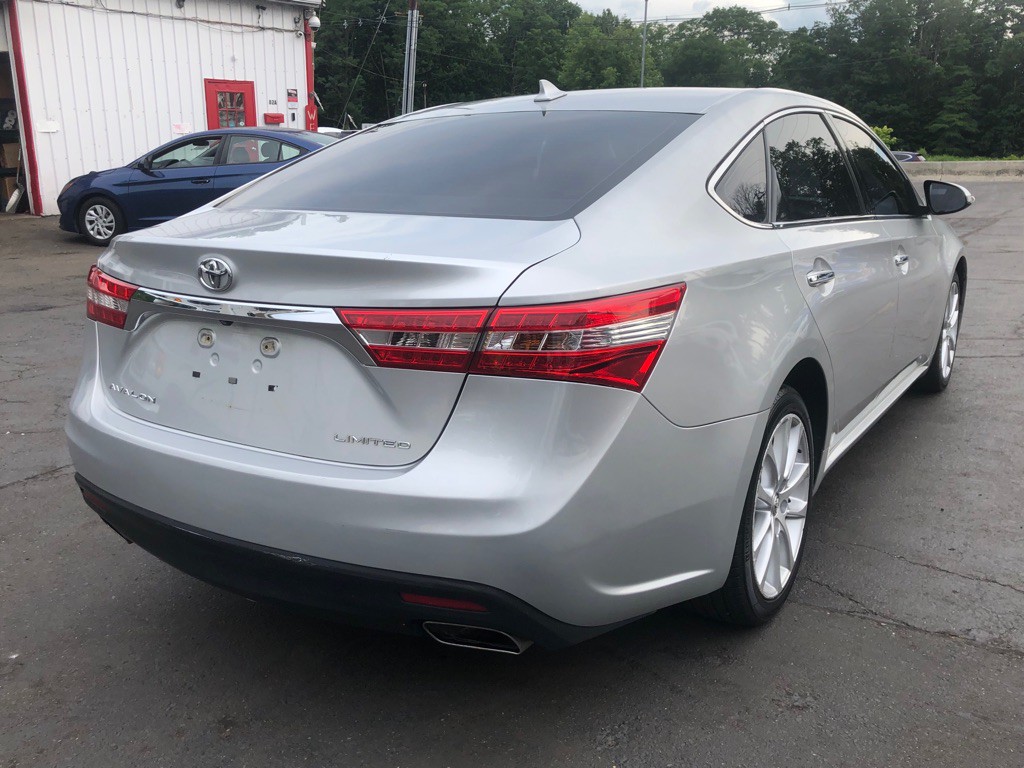 2013 Toyota Avalon Image 6