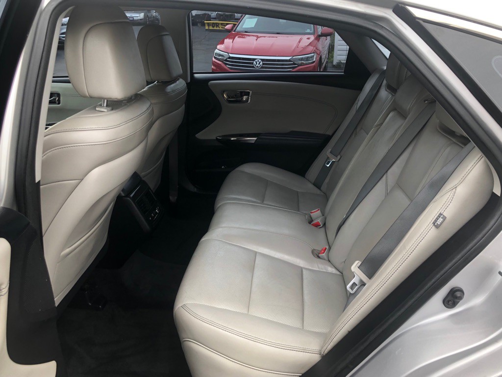 2013 Toyota Avalon Image 17