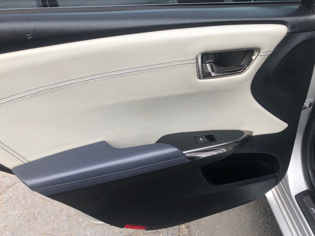 2013 Toyota Avalon Image 22