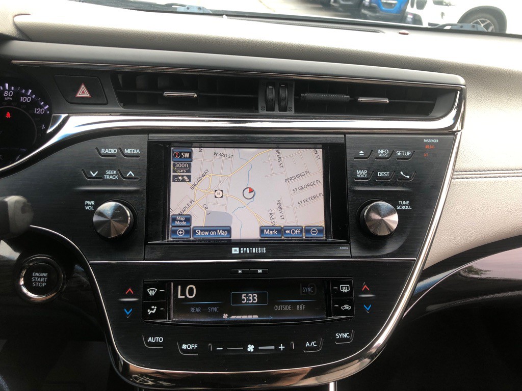 2013 Toyota Avalon Image 25