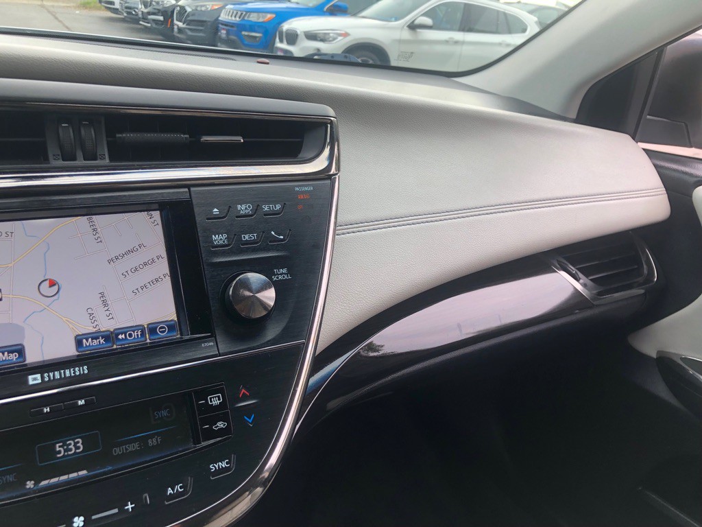 2013 Toyota Avalon Image 26