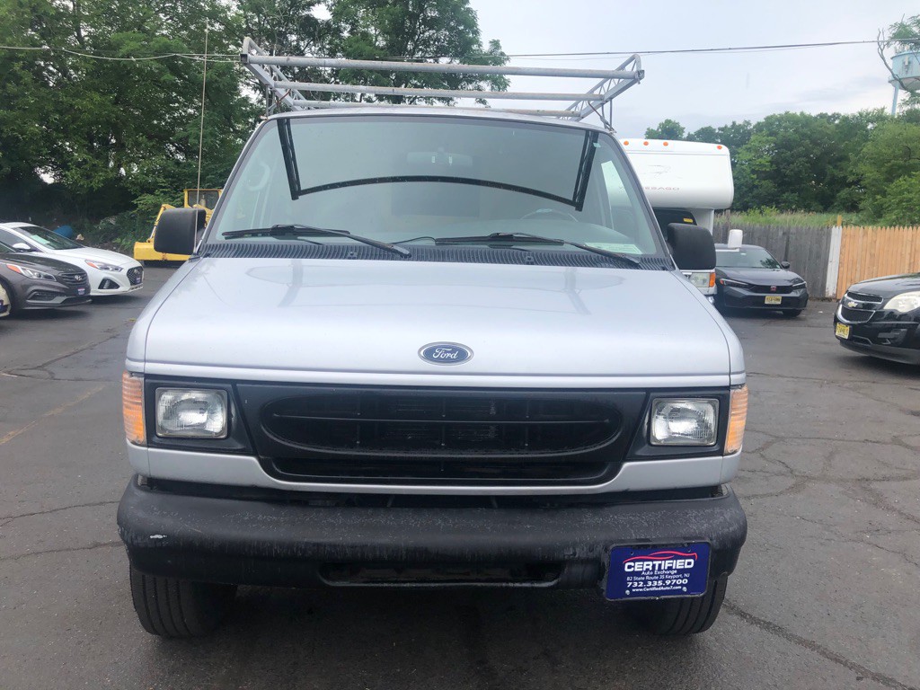 2001 Ford Econoline Image 9
